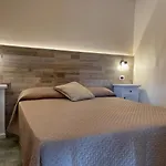 Serafina Farm stay *